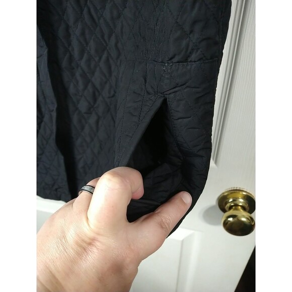 Talbots Woman LP Black Quilted Vest Pockets Full Zip Lightweight Outdoor Casual - Picture 7 of 10